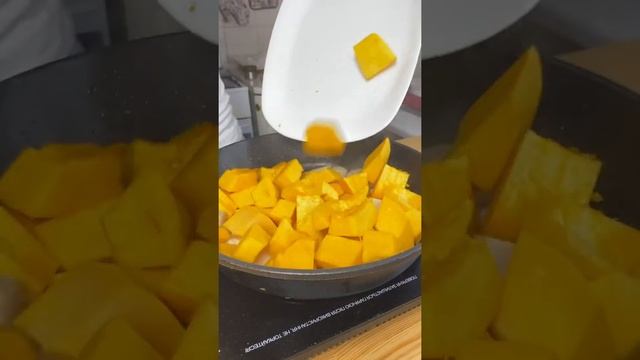 Тыква с курицей и рисом. Приготовил очень простой и вкусный рецепт