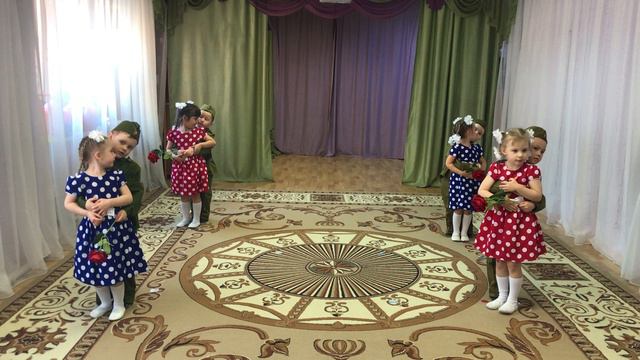 Танец « Идет солдат по городу» МБДОУ г. Иркутска детский сад №116