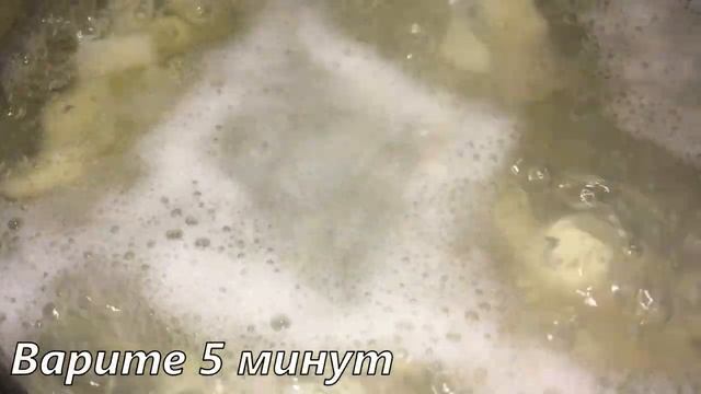 Cheese soup with champignons