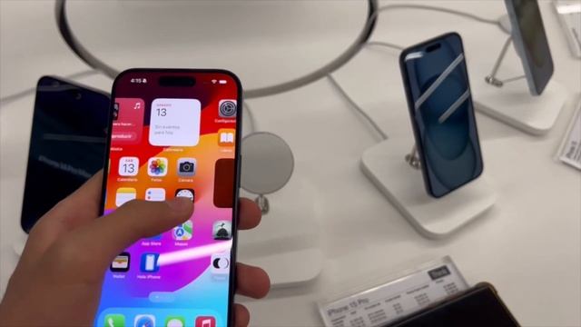 Conociendo a los iPhone 15