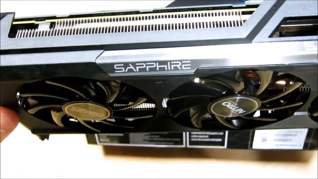 Sapphire NITRO R9 390 Unboxing