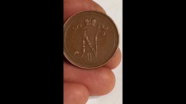 Как уходила из России Финляндия видно по изменению герба на трёх монетах