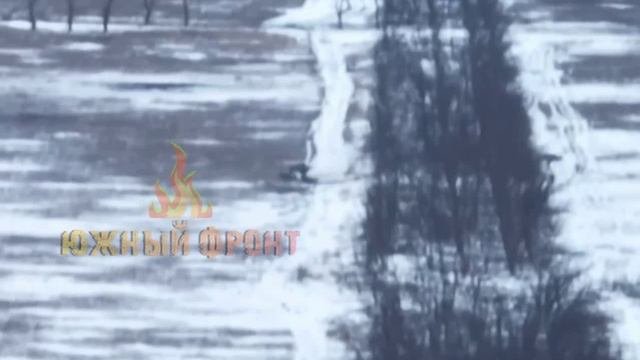 Кураховское_ Бойцы 20 дивизии ЮВО уничтожили танк чубов в р-не н п Победа.