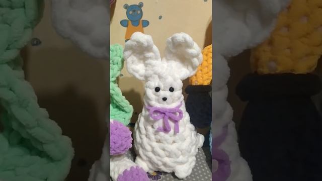 Олександра Сідак - "М'які іграшки та серветки власноруч з пряжи Alize Puffy Fine"