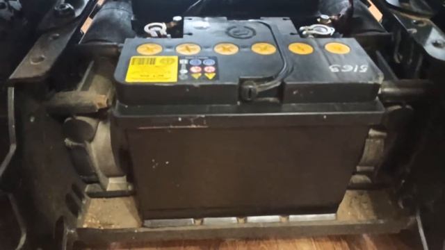 Автомобильный аккумулятор на электрическую коляску  можно ли ставить или нет ?