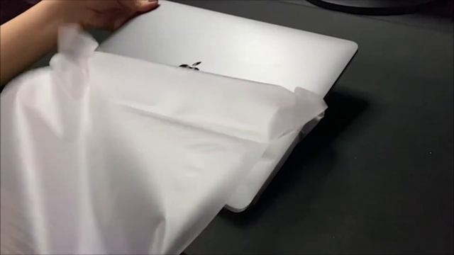 Apple M1 MacBook Air (Space Gray) Unboxing