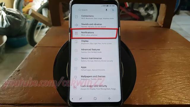 Samsung Galaxy S9 : How to Enable or Disable Icon Badges in specific App (Android Oreo)