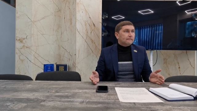 Встреча с депутатом Романом Игоревичем Макаровым вопрос: платные парковки в городе. #часть 1