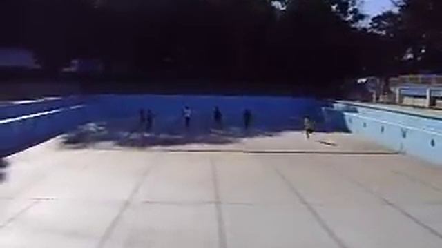 100 metros rasos na piscina