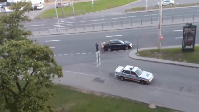 дпс слушают музыку