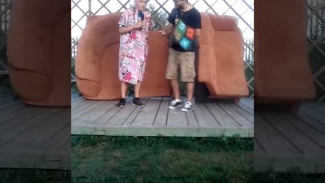 Бабушка прийшла в ресторан