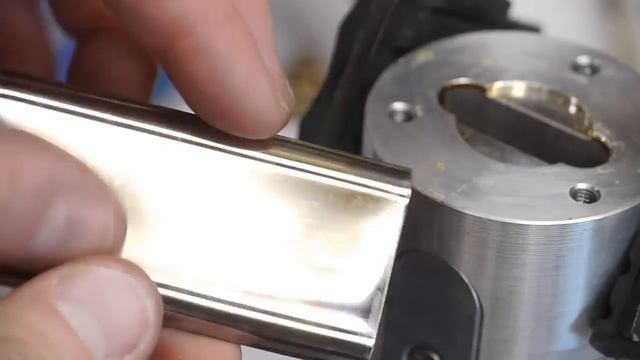 Cleaning a high-vacuum Penning gauge (cold cathode vacuum gauge) [50AxjMV8-b0]