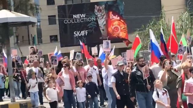 Сотни проживающих в Ливане россиян и соотечественников приняли участие в шествии "Бессмертного полка