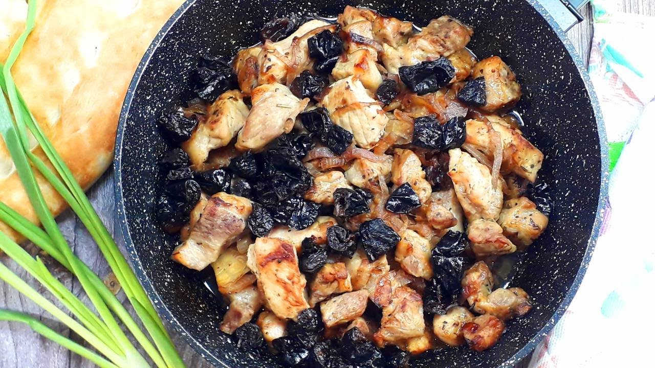 Сочная и Мягкая Свинина с Черносливом - Простой Рецепт Горячего Мясного Блюда.