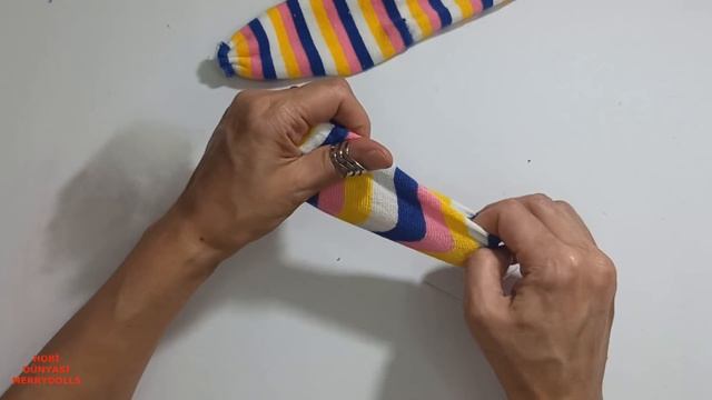 ÇORAPTAN VE CAM KAVANOZDAN BEBEKLİ ÇOK SEVİMLİ KENDİN YAP FİKRİ-HOW TO MAKE A BABY FROM A GLASS JAR