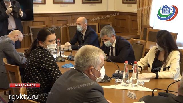 Депутаты республиканского парламента обсудили актуальные для региона вопросы