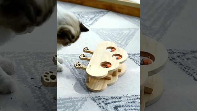 Игрушка для кота из дерева