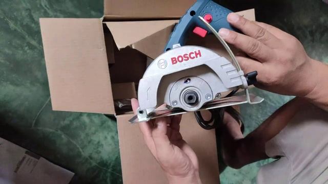 Unboxing Bosch GDC 121 Marble Cutter 5 Inch GDC 121