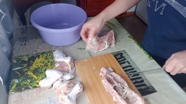 Как разделать курицу ???
