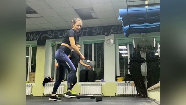 Реверс в степ-аэробике #степаэробика