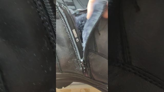 ботинки мужские зимние 45р.новые