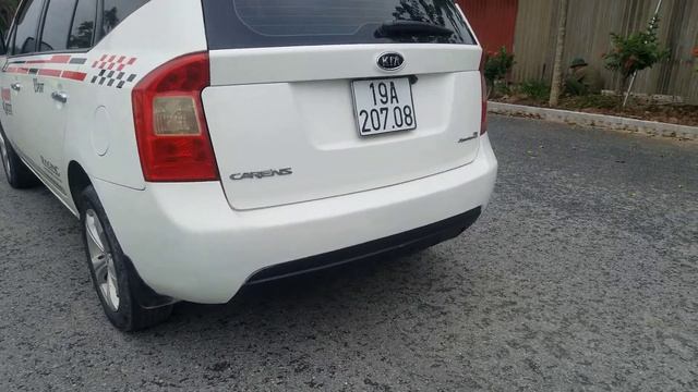 Kia Carens 2015 Mt trắng ngọc Trinh , xe đẹp máy chất giá tốt Lh 0965567355/E Luân
