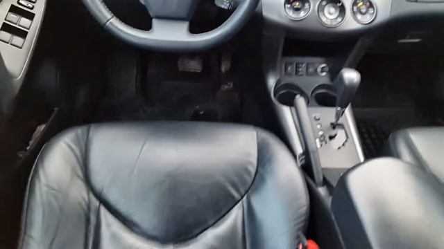Toyota RAV 4 салон