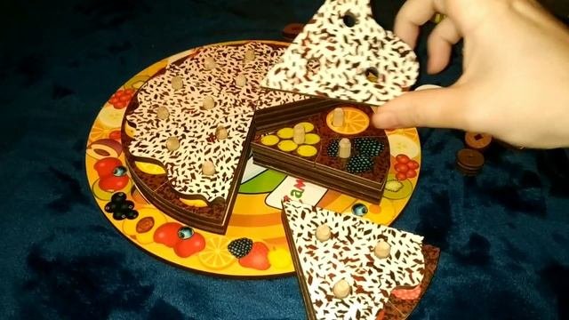 Деревянная развивающая игрушка "Торт"