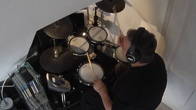 I'm a King Bee THE ROLLING STONES DRUM COVER