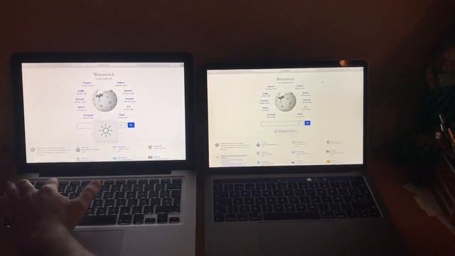 2016 Touch bar 13 inch MacBook Pro Dimmer Screen