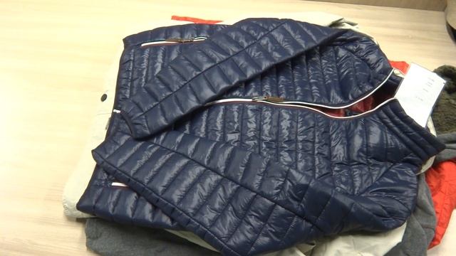 Спортивные мужские куртки OCK оптом.