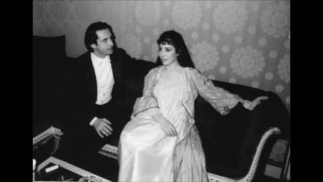 Riccardo Muti plays La Traviata on the piano – La Scala 1995