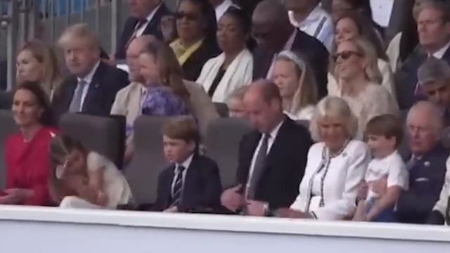 Adorable moment Prince Louis asked to sit on his grandfathers knee during the Jubilee celebrations