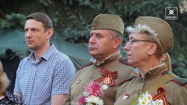 В память о невернувшихся с войны. Акция «Свеча памяти» прошла у мемориала «Вечный огонь»