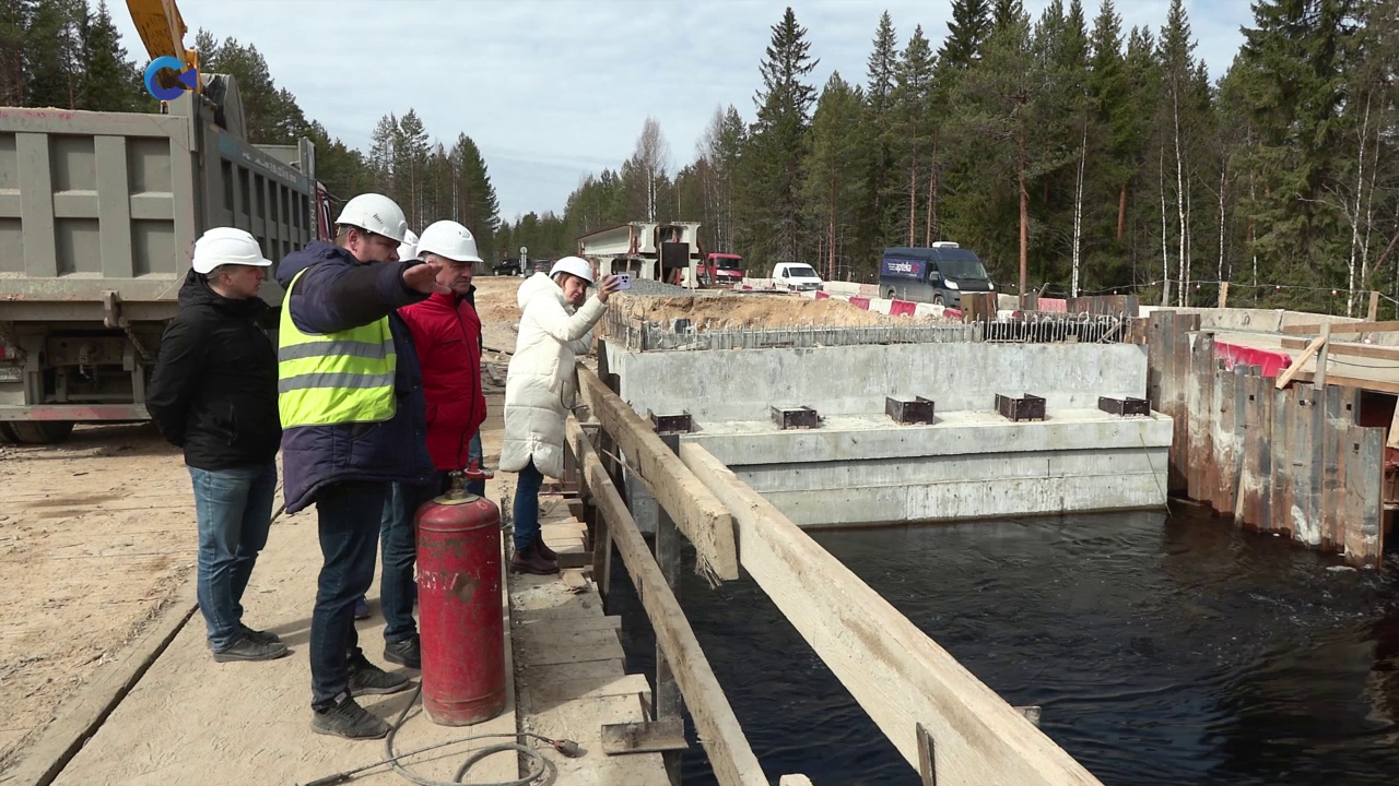 Строительство моста через реку Шуя на автодороге «Петрозаводск – Суоярви» выполнено на 70%