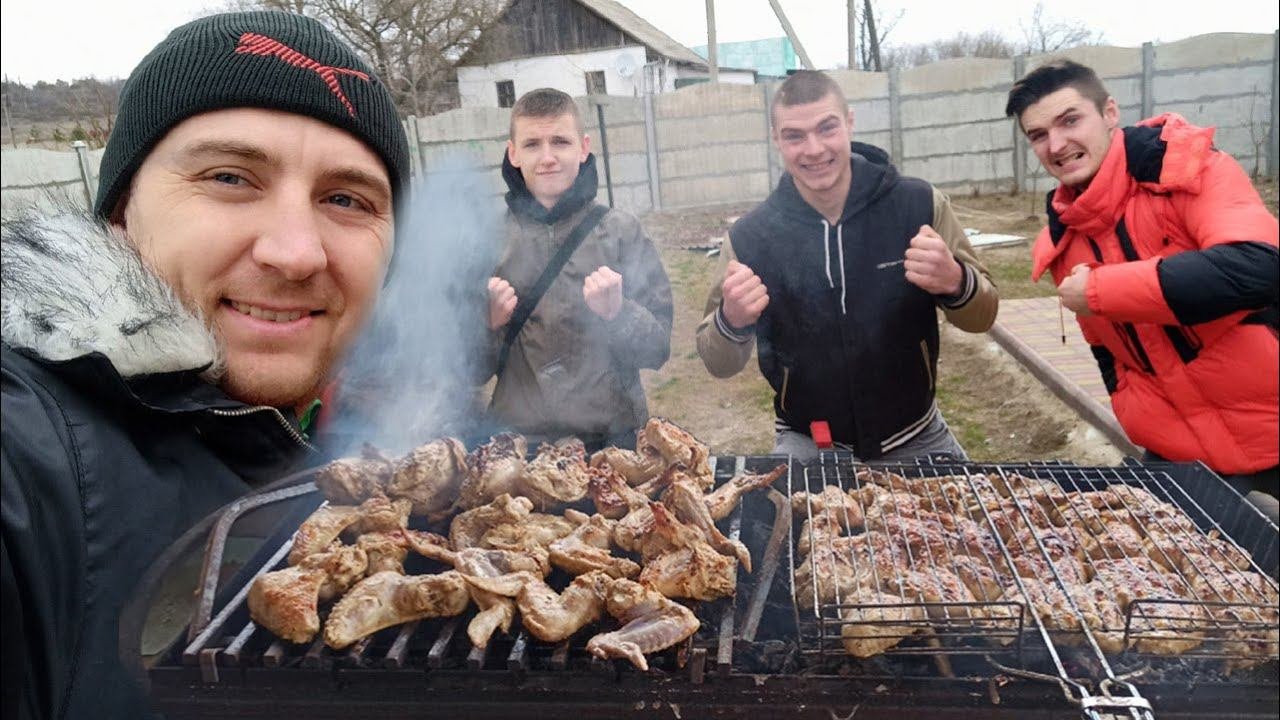 ЖАРИМ 10КГ ШАШЛЫКА ИЗ КУРИЦЫ ВСЕЙ БРИГАДОЙ НА БОЛЬШУЮ ЗАРУБУ