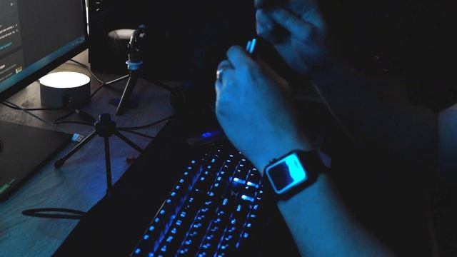 НОСТАЛЬГИЯ ЗНАЕШЬ ЛИ ТЫ,  КАКОЙ ЭТО IPOD #ipod #music #ностальгия #apple.mp4