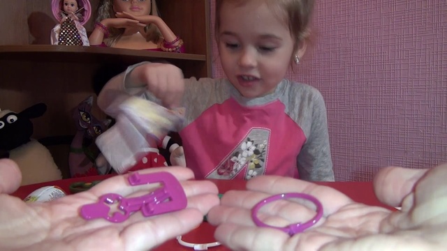 Новые шопкинсы и киндер сюрпризы | ВЛОГ | Shopkins toys and Kinder surprise