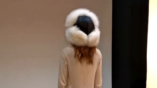 Шапка ушанка премиум с чёрной кожей Полярный песец от Animal-hoods.ru