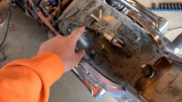 Suzuki intruder bobber build (part 1)