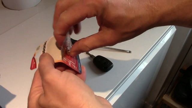 Renault Trafic Vivaro Opening Van Without Keyfob Battery and Battery Replacement
