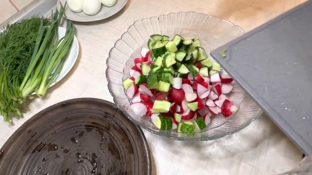 ? весенний САЛАТ с РЕДИСКОЙ, огурцами и яйцом #салат#редиска