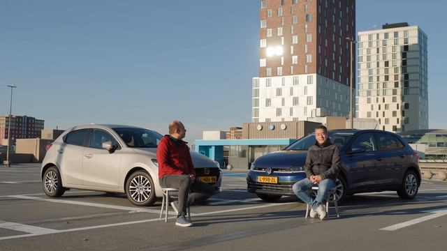 Vernieuwde Mazda2 vs. Volkswagen Polo  HEBBEN ZE NOG BESTAANSRECHT IN HET B-SEGMENT?