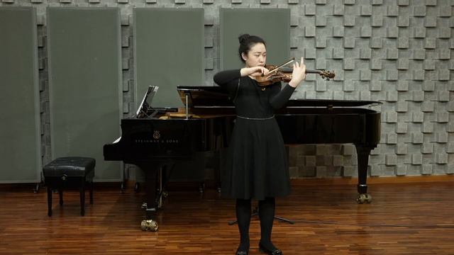 Paganini：24 Caprices for Solo Violin, Op.1, No.13 in B-flat major