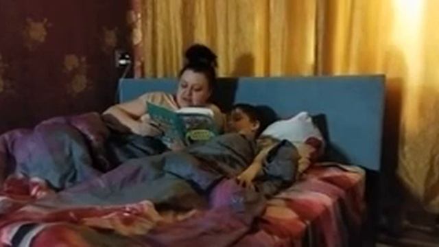 Конкурс читвющая мама, сказка "Три поросёнка"