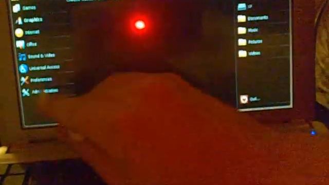 MSI Wind - Advent 4211 Touch screen with Ubuntu Jaunty Jackalope Netbook Remix