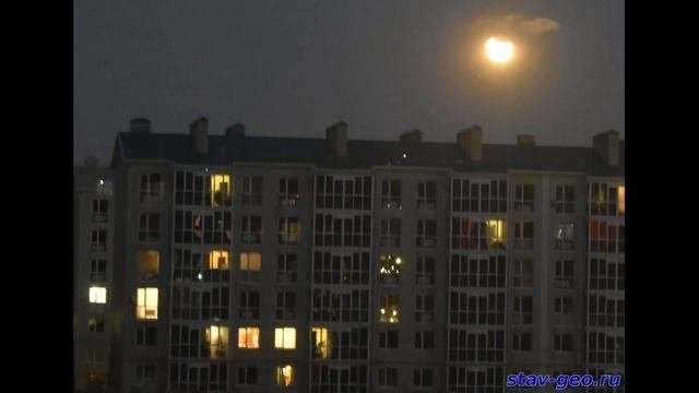 Стихотворение Сон в жилом районе Гармония