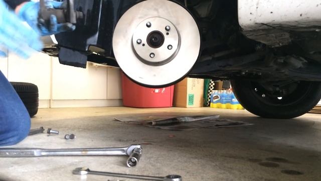 2008-2013 Toyota Corolla Front Brake Pad and Rotor replacement. Complete how-to