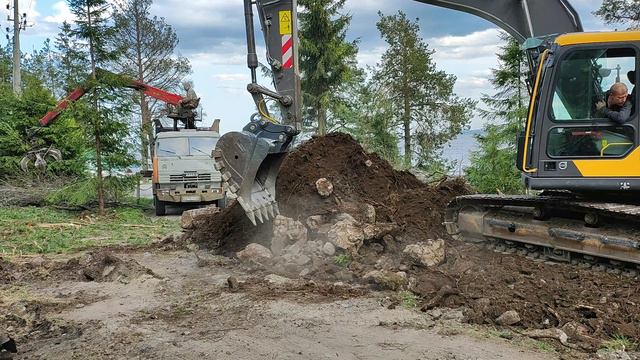 Подготовка участка под строительство.