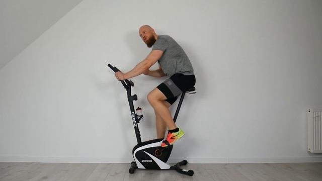 CZY WARTO KUPIĆ SPRZĘT FITNESS Z OUTLETU ZIPRO? NA PRZYKŁADZIE BEAT RS